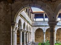 Beim Kreuzgang neben der Kathedrale - Lamego